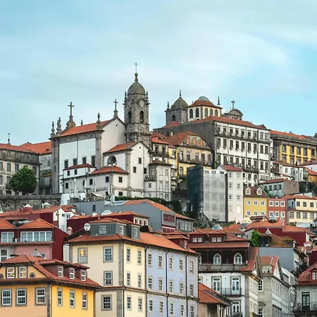 Bright And Spacious In Apartment Porto