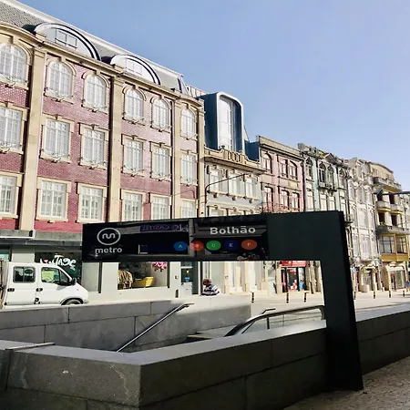 Bright And Spacious In Apartment Porto