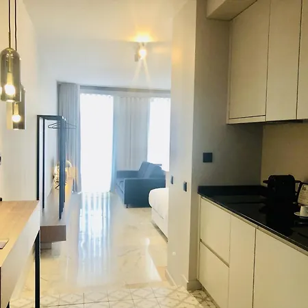 Bright And Spacious In Apartment Porto