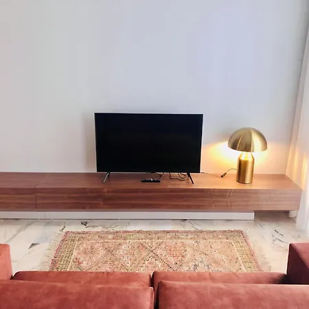 Bright And Spacious In Apartment Porto
